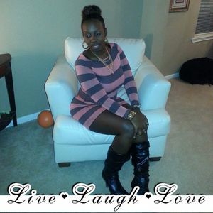 Meet your Posher, Tenesha